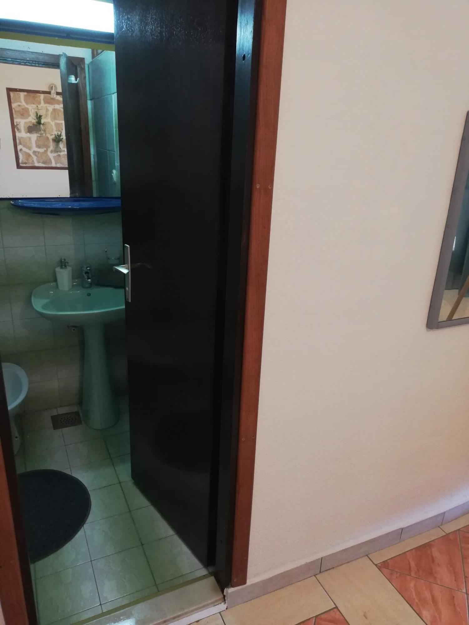 Apartmani Ankora Brist Phòng bức ảnh