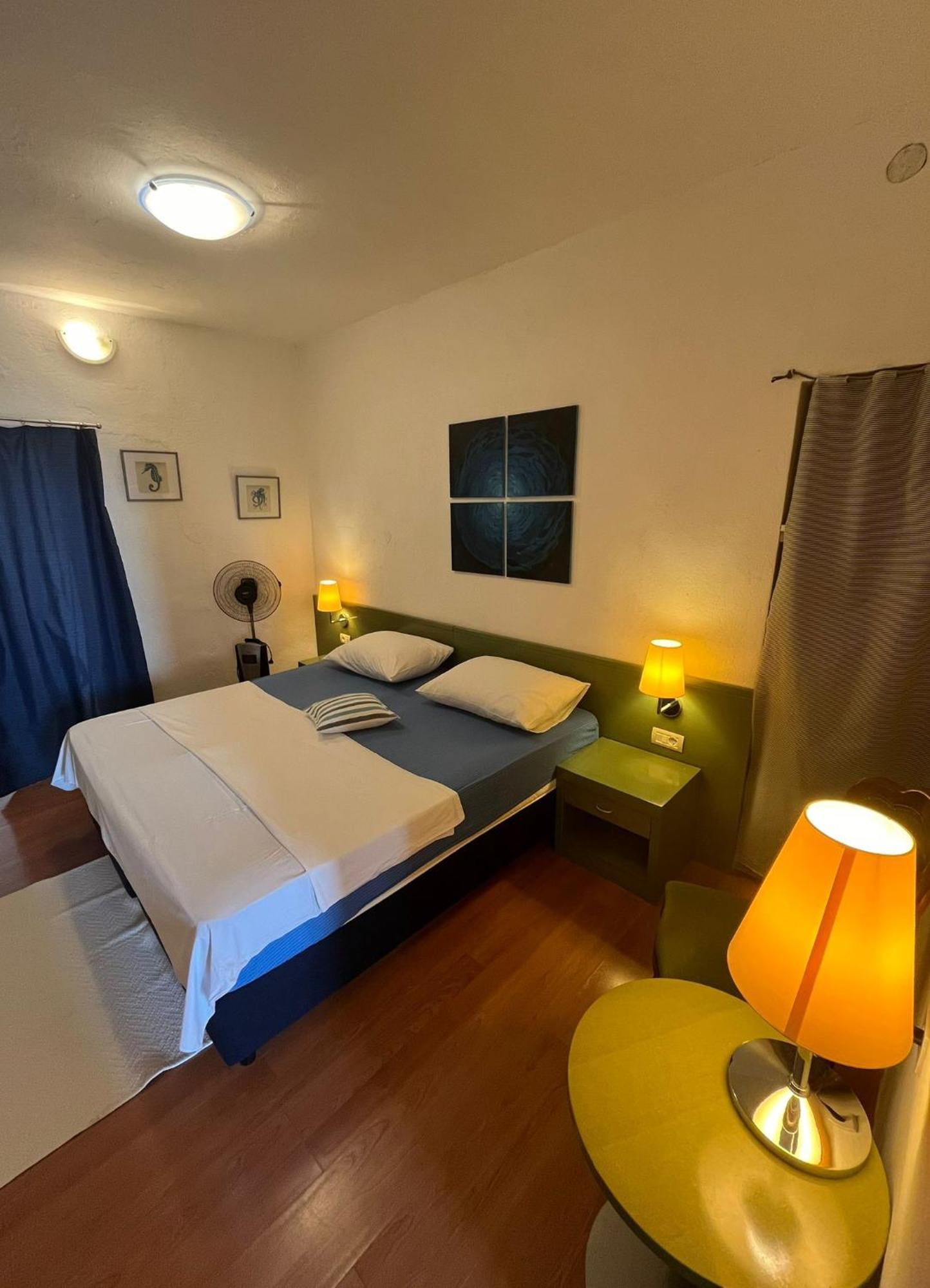 Apartmani Ankora Brist Phòng bức ảnh