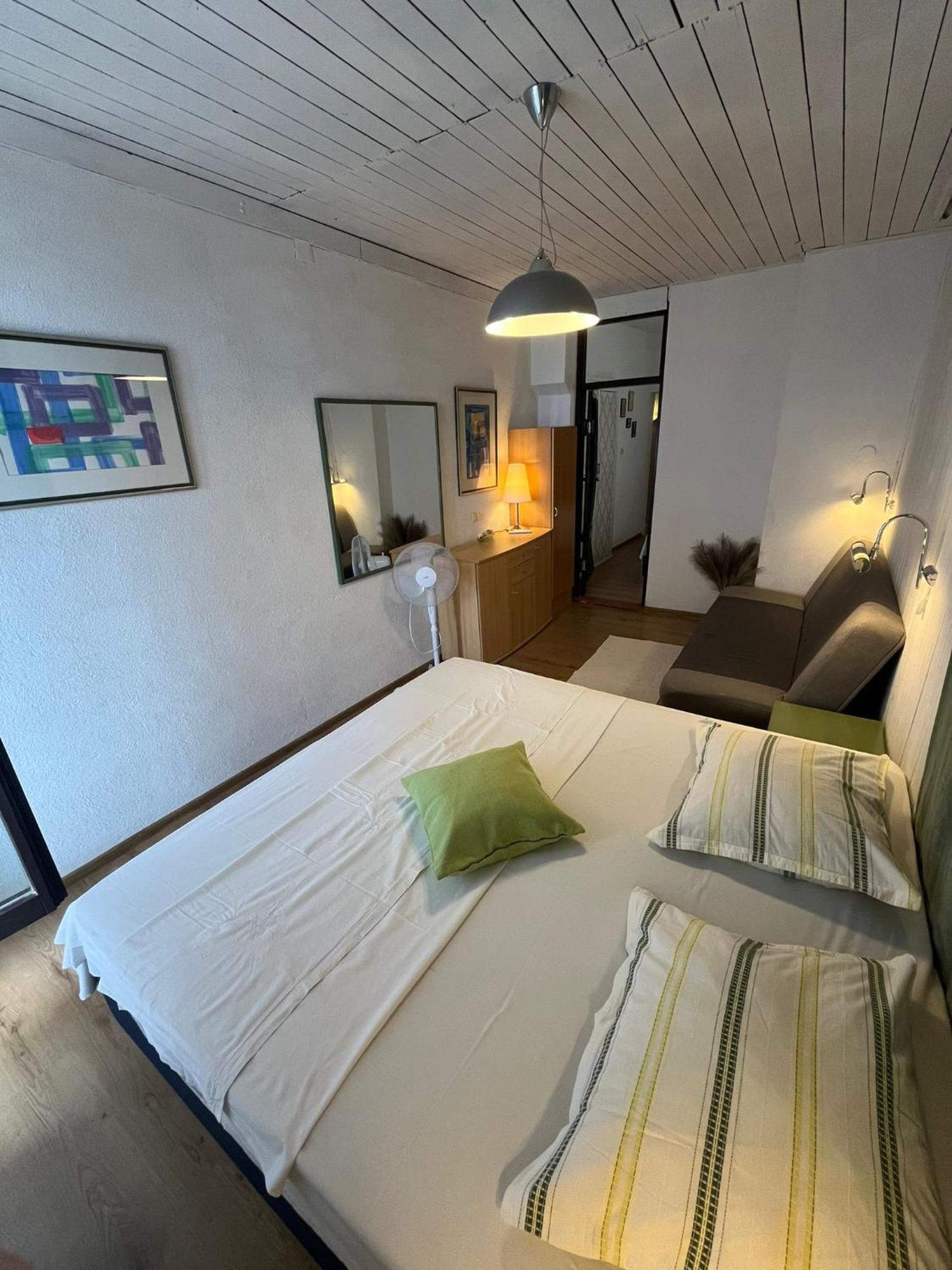 Apartmani Ankora Brist Phòng bức ảnh