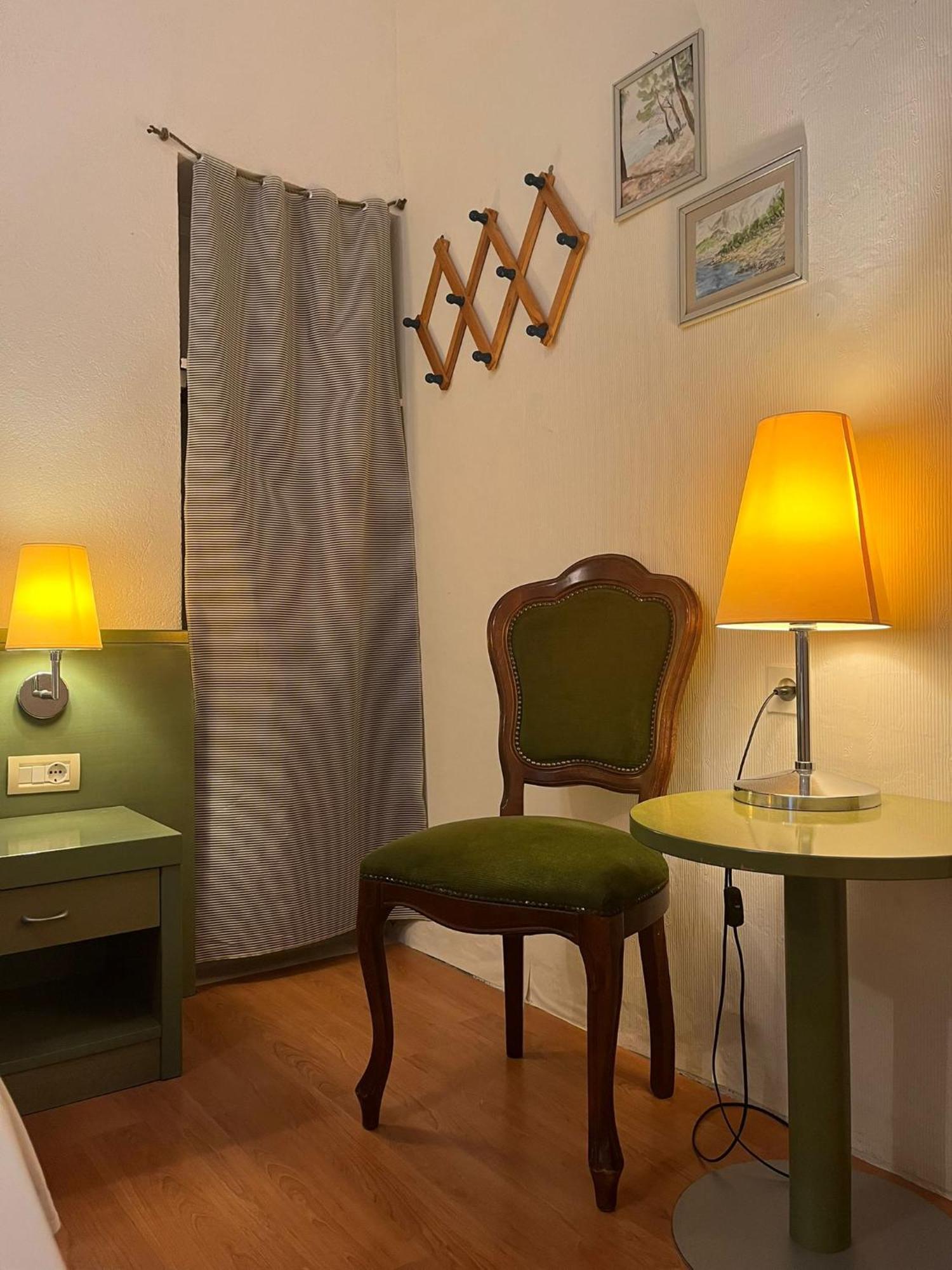 Apartmani Ankora Brist Phòng bức ảnh
