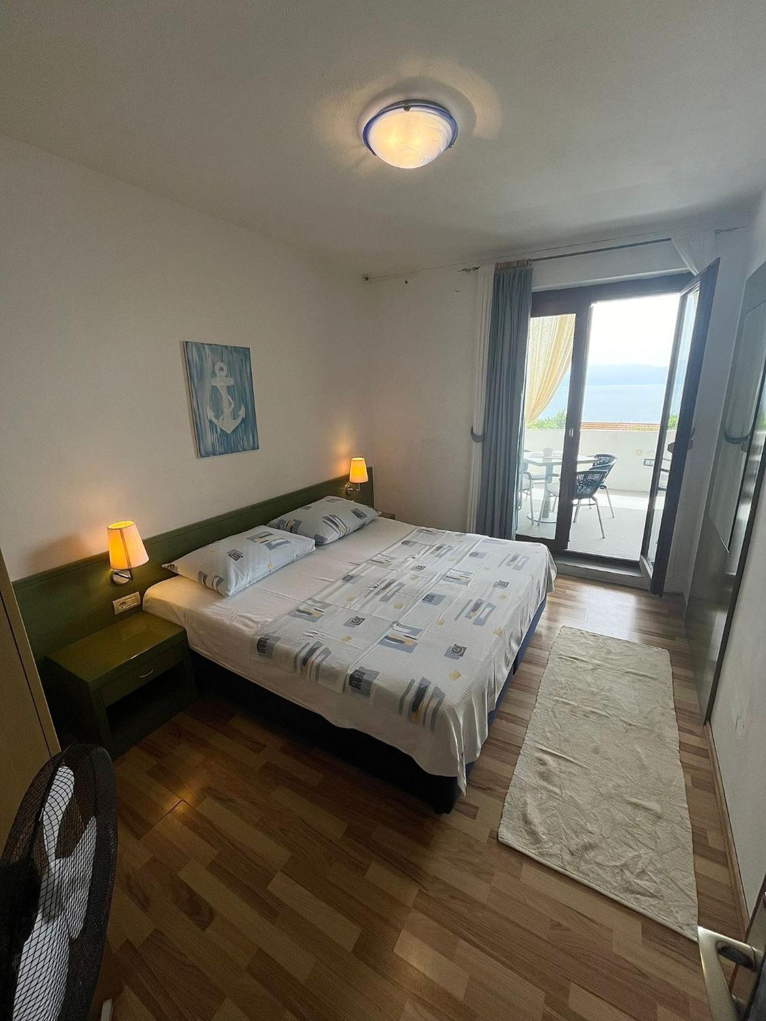 Apartmani Ankora Brist Phòng bức ảnh