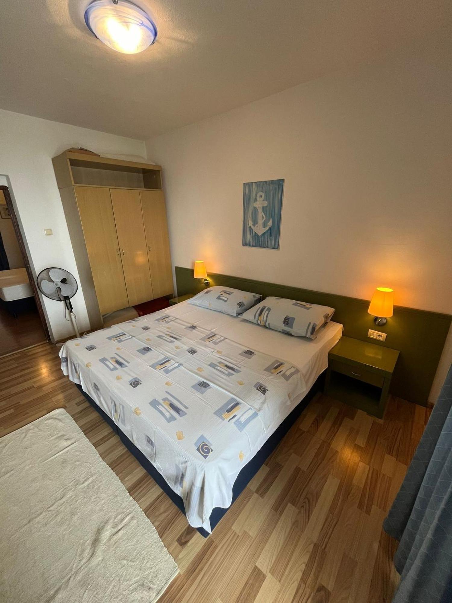 Apartmani Ankora Brist Phòng bức ảnh