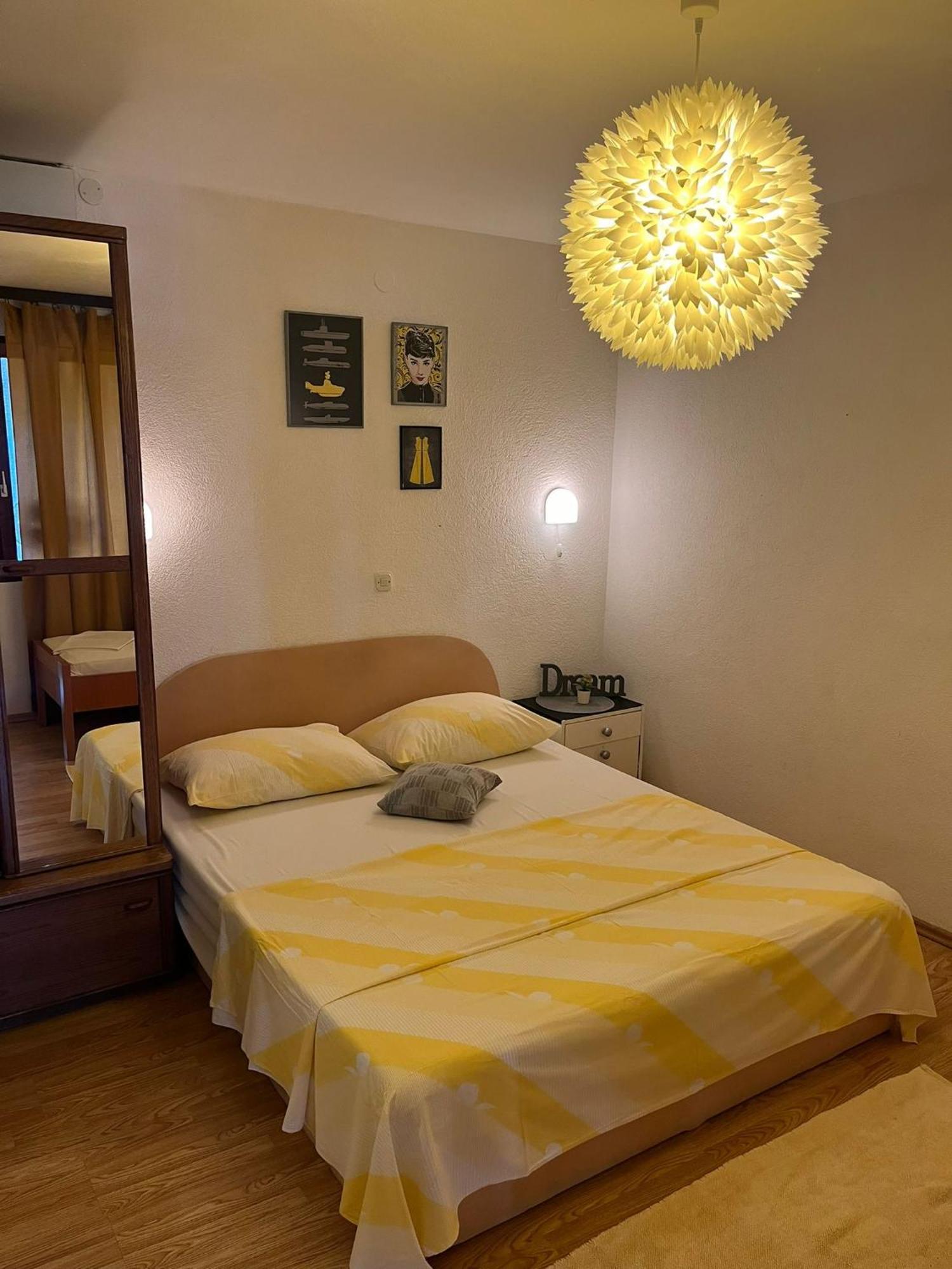 Apartmani Ankora Brist Phòng bức ảnh